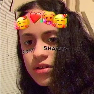 Meet your Posher, Leandra